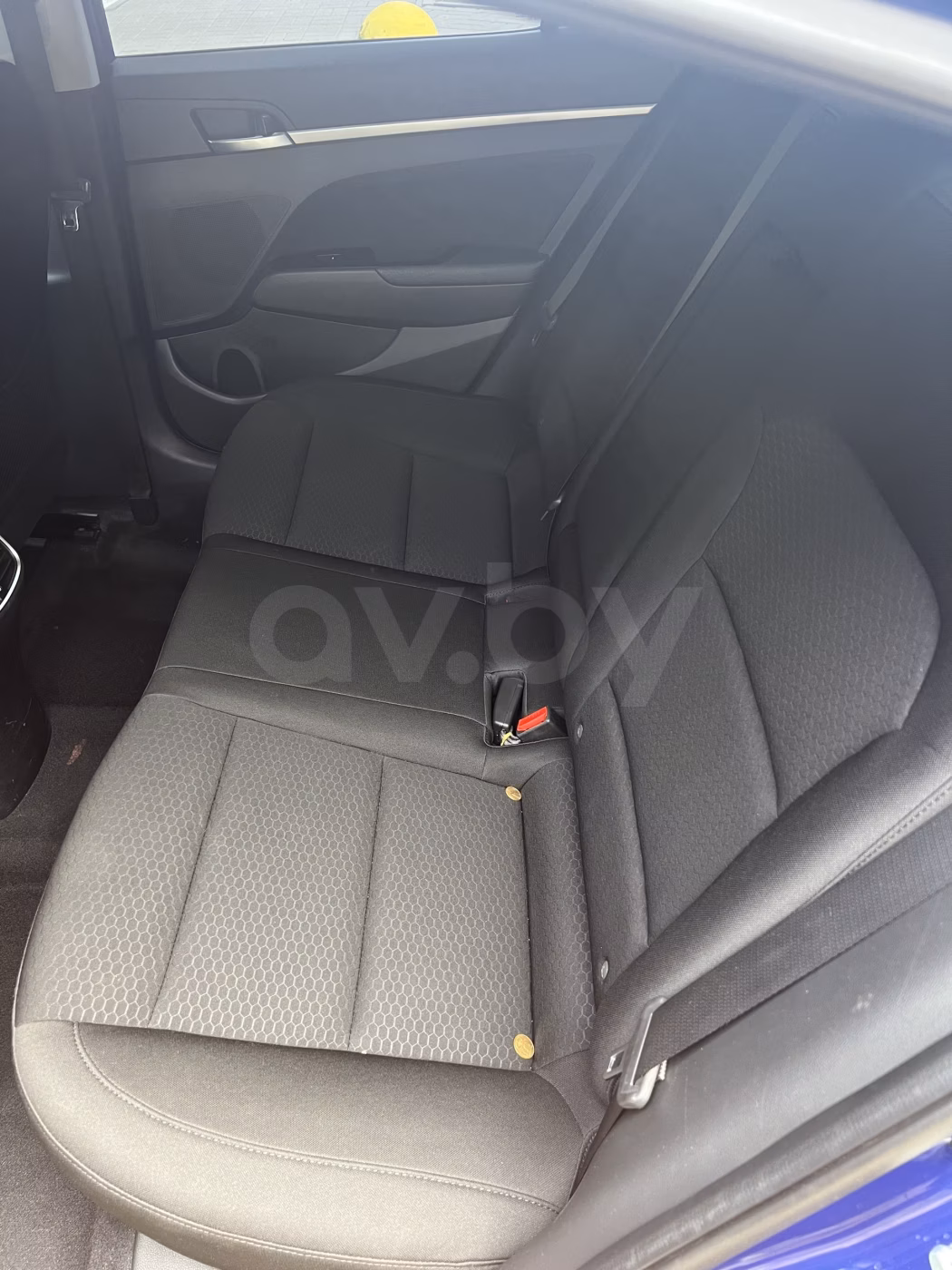 Hyundai Elantra фото 4