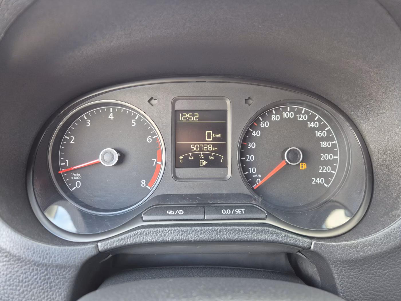 Volkswagen Polo Sedan фото 15