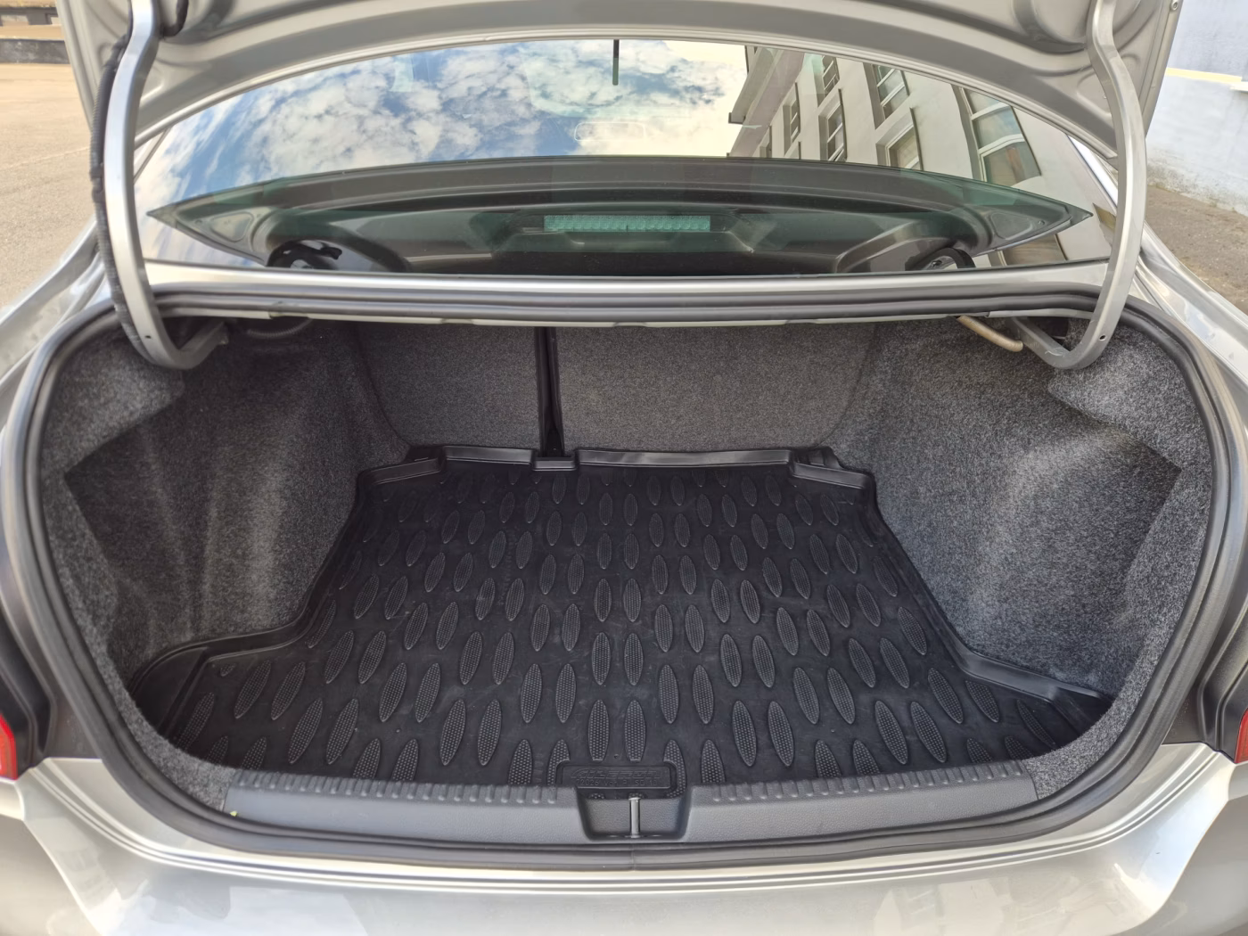 Volkswagen Polo Sedan фото 25