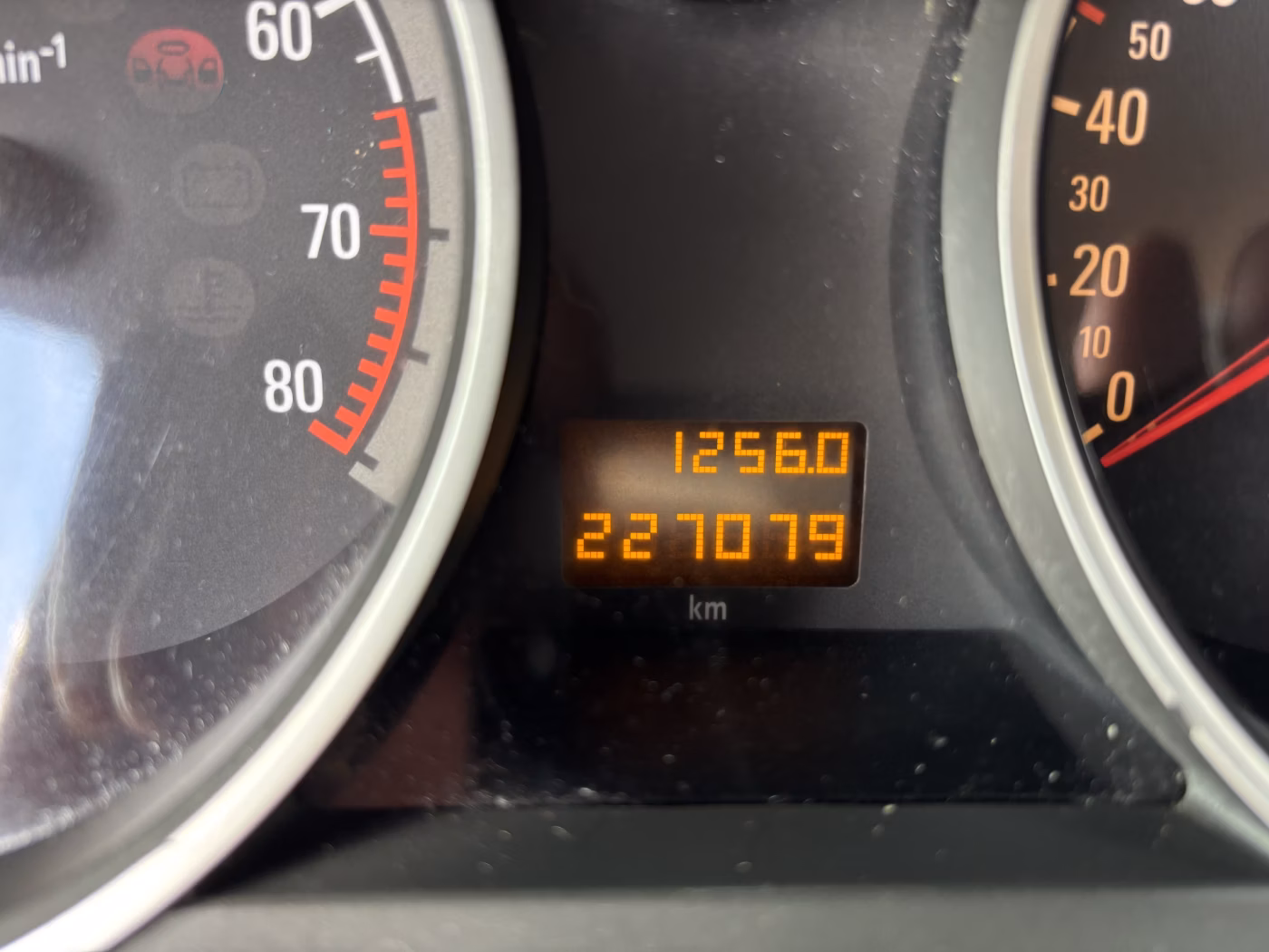 Opel Zafira фото 11