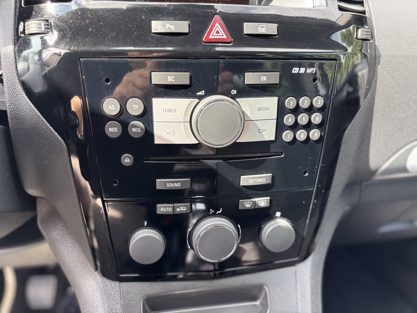Opel Zafira фото 13