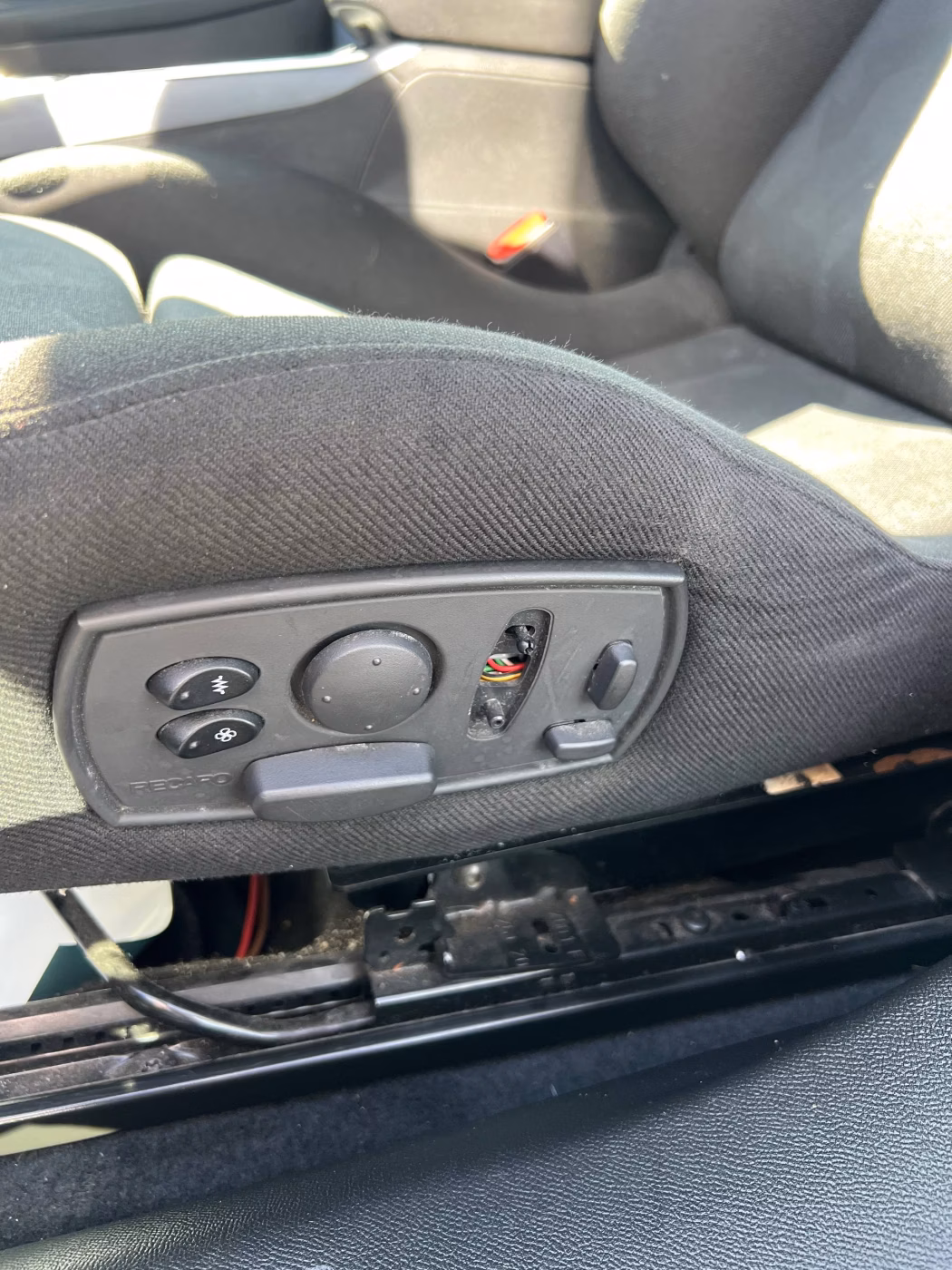 Peugeot 2008 фото 11
