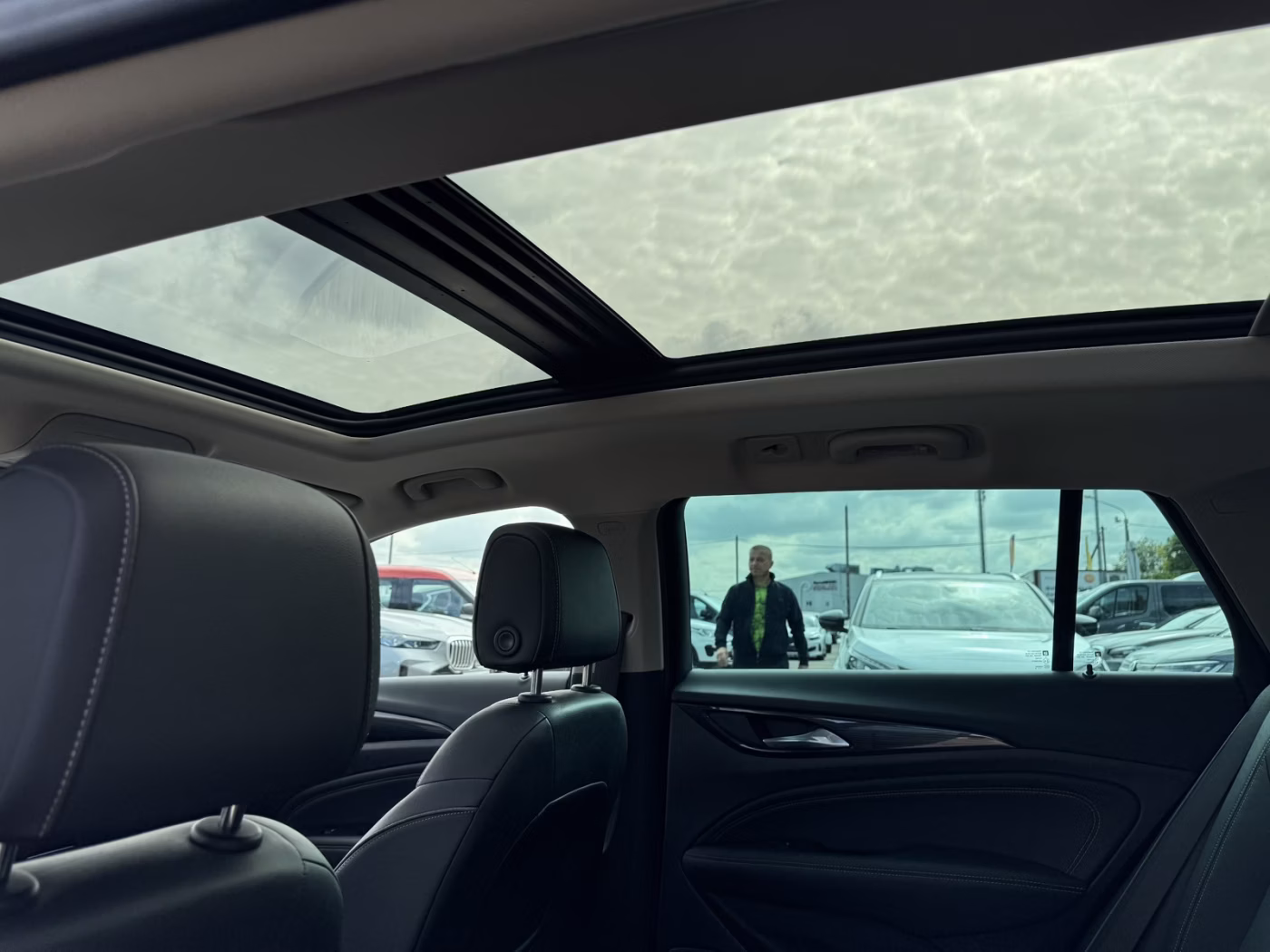 Opel Insignia фото 15
