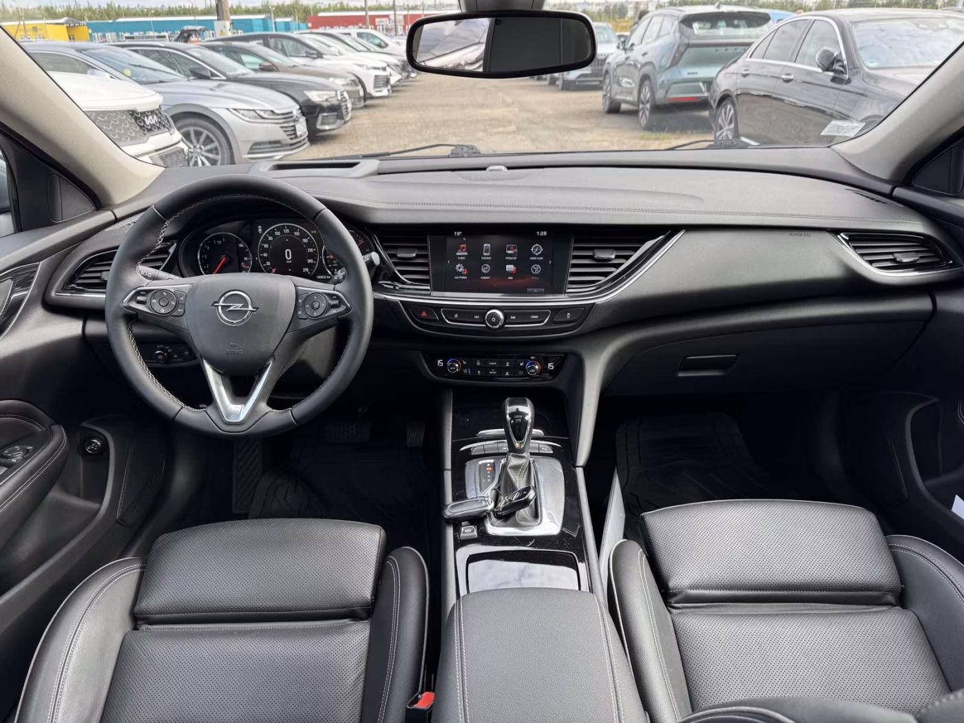 Opel Insignia фото 18