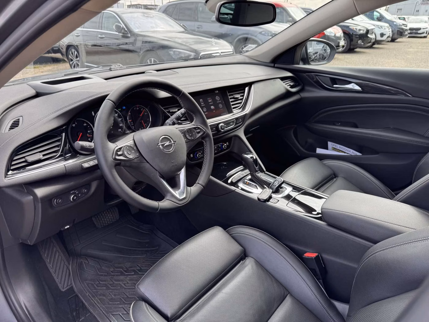 Opel Insignia фото 24