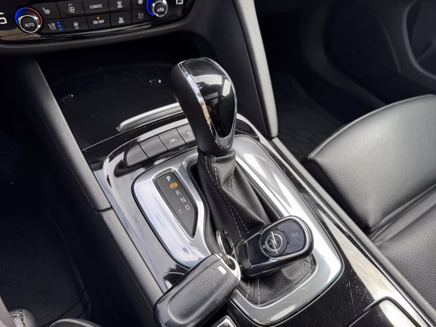 Opel Insignia фото 29