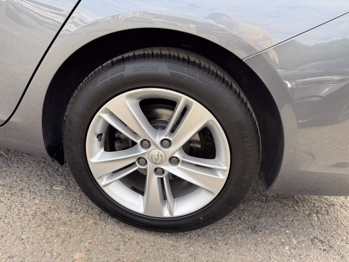 Opel Insignia фото 9