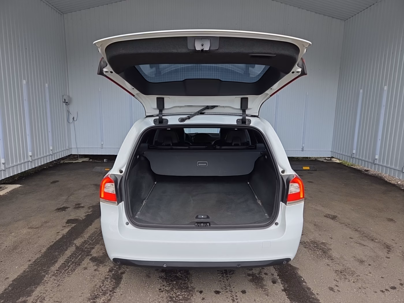 Volvo V70 фото 19