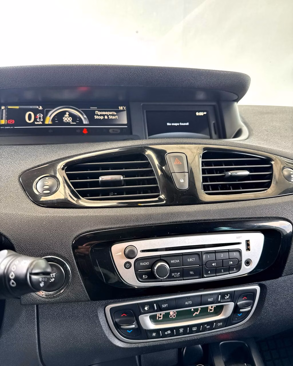 Renault Grand Scenic фото 13
