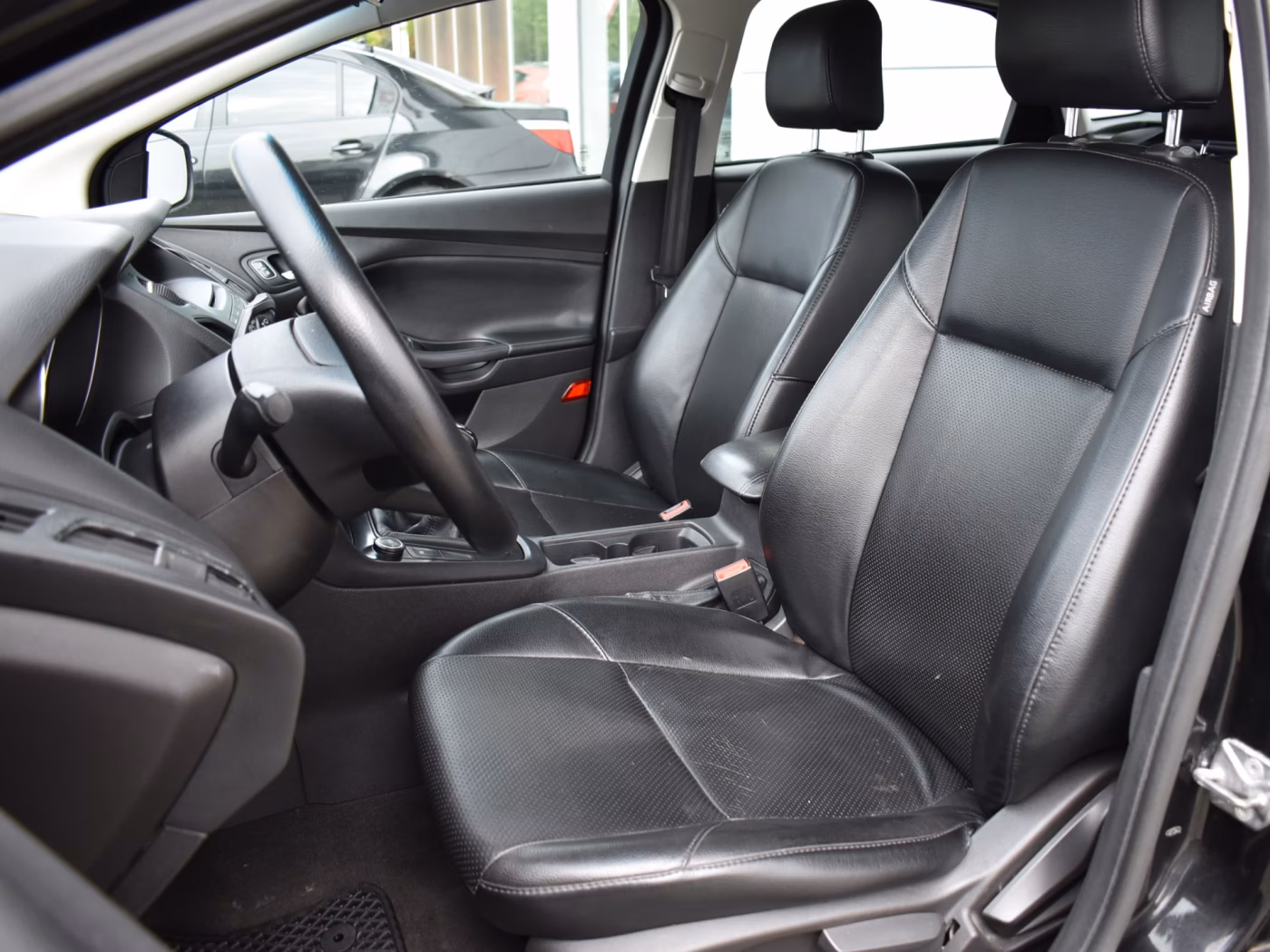 Ford Focus фото 7