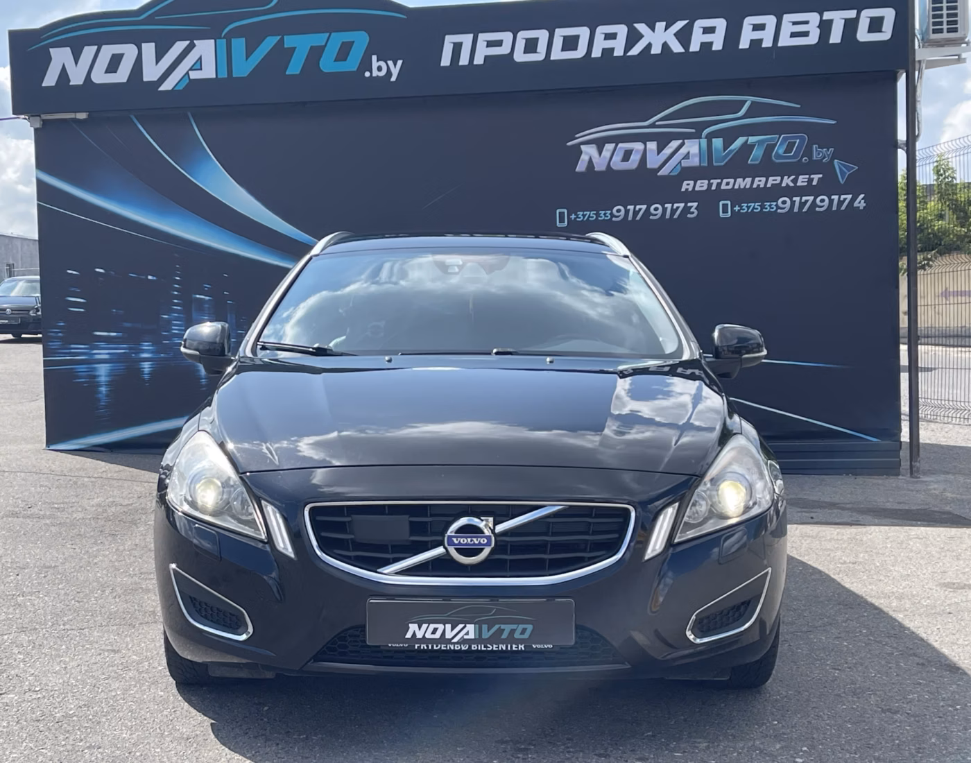 Volvo V60 фото 2