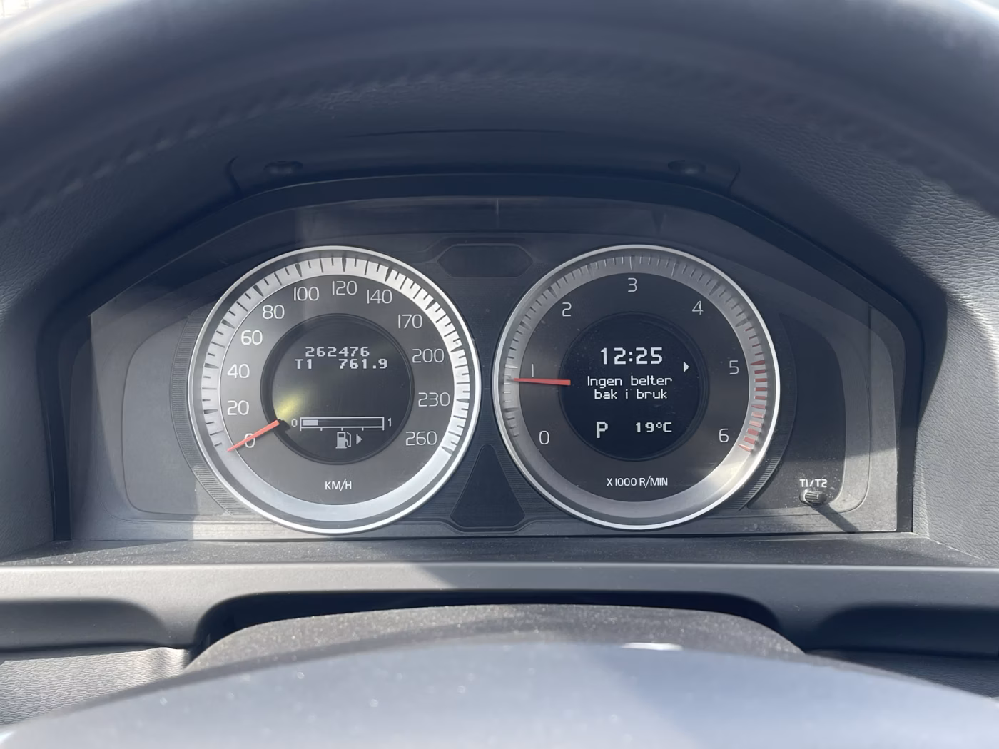 Volvo V60 фото 19