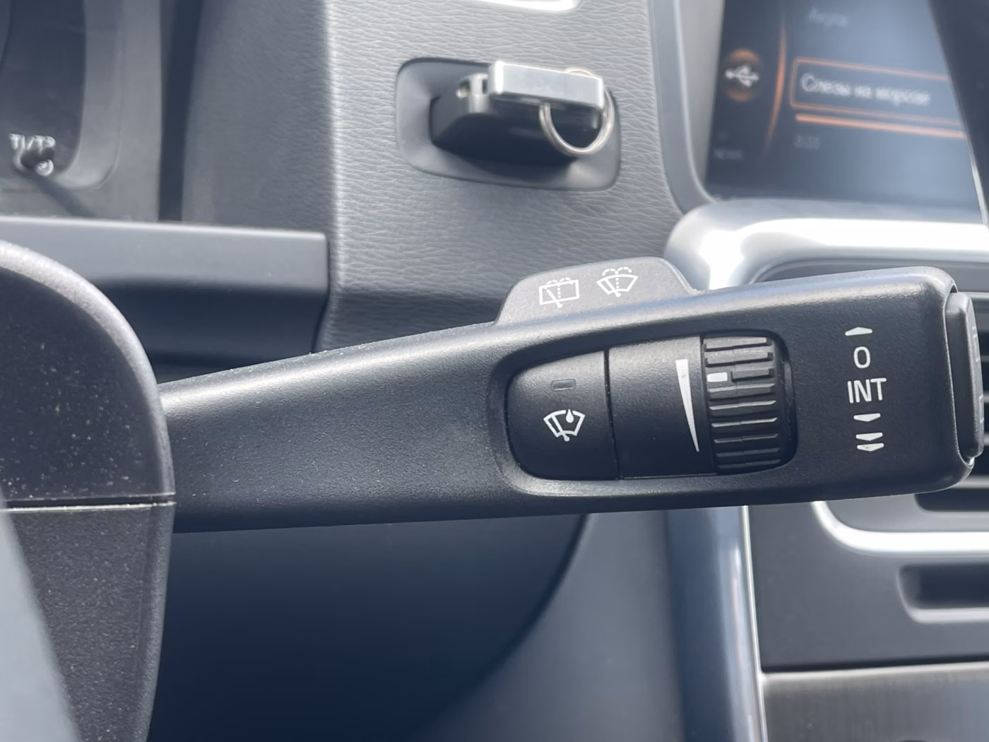 Volvo V60 фото 21