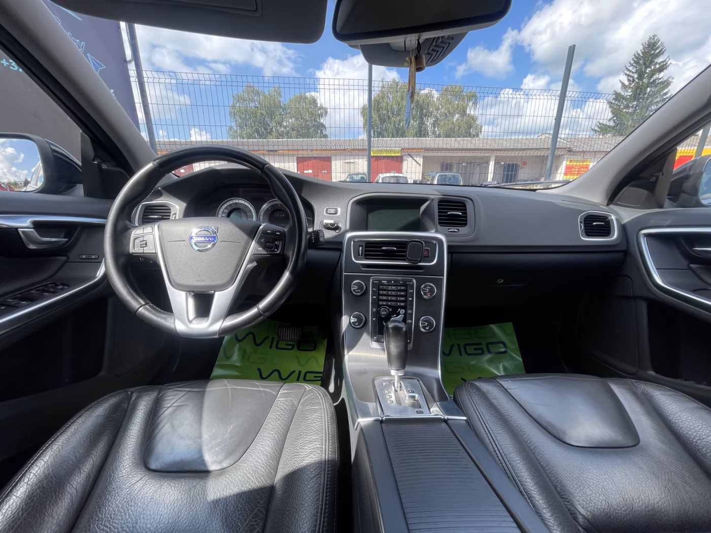 Volvo V60 фото 15