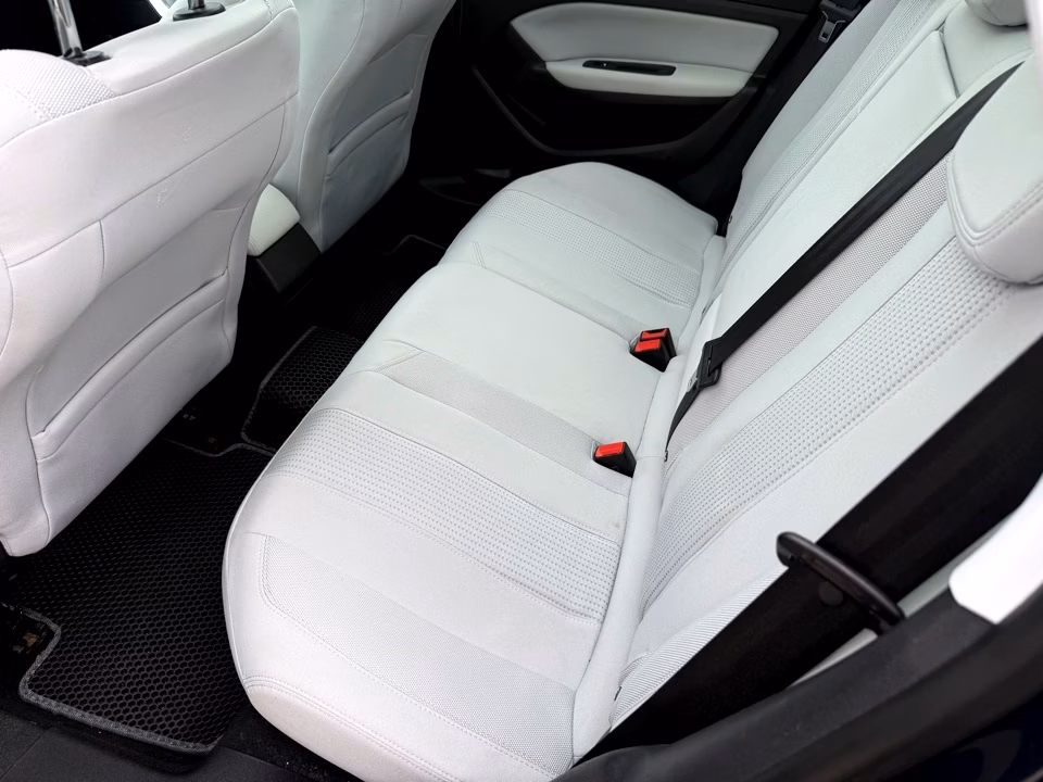 Peugeot 308 фото 10