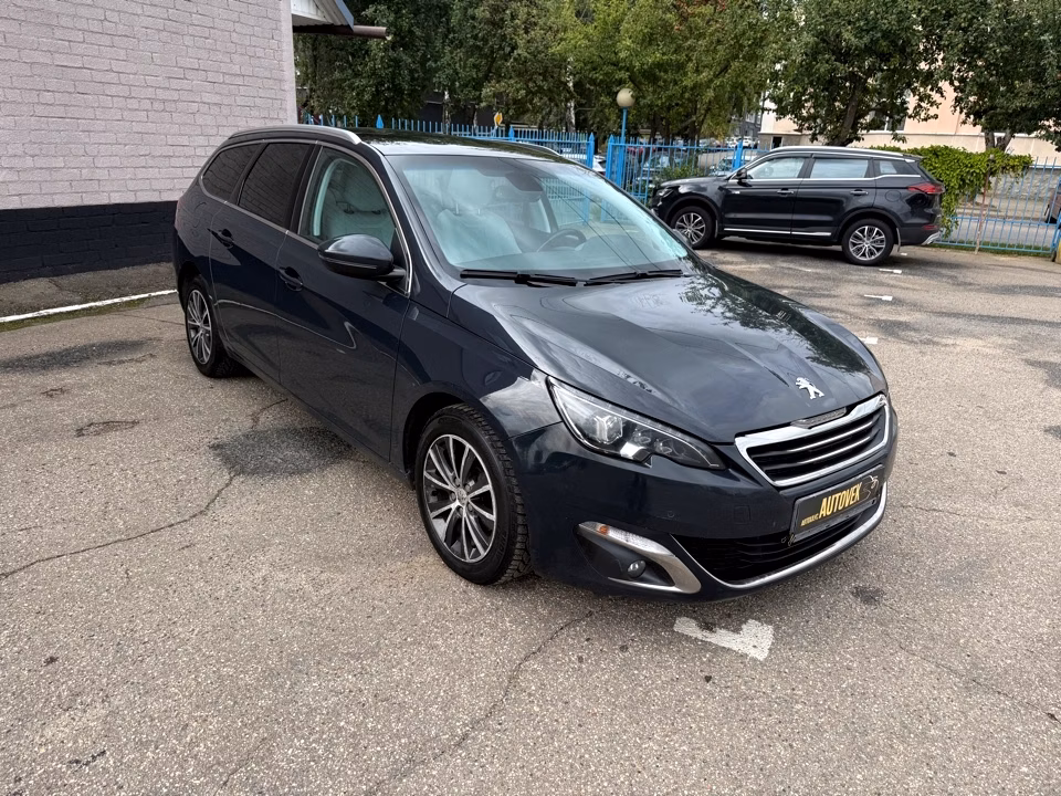Peugeot 308 фото 3