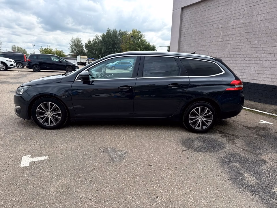 Peugeot 308 фото 4