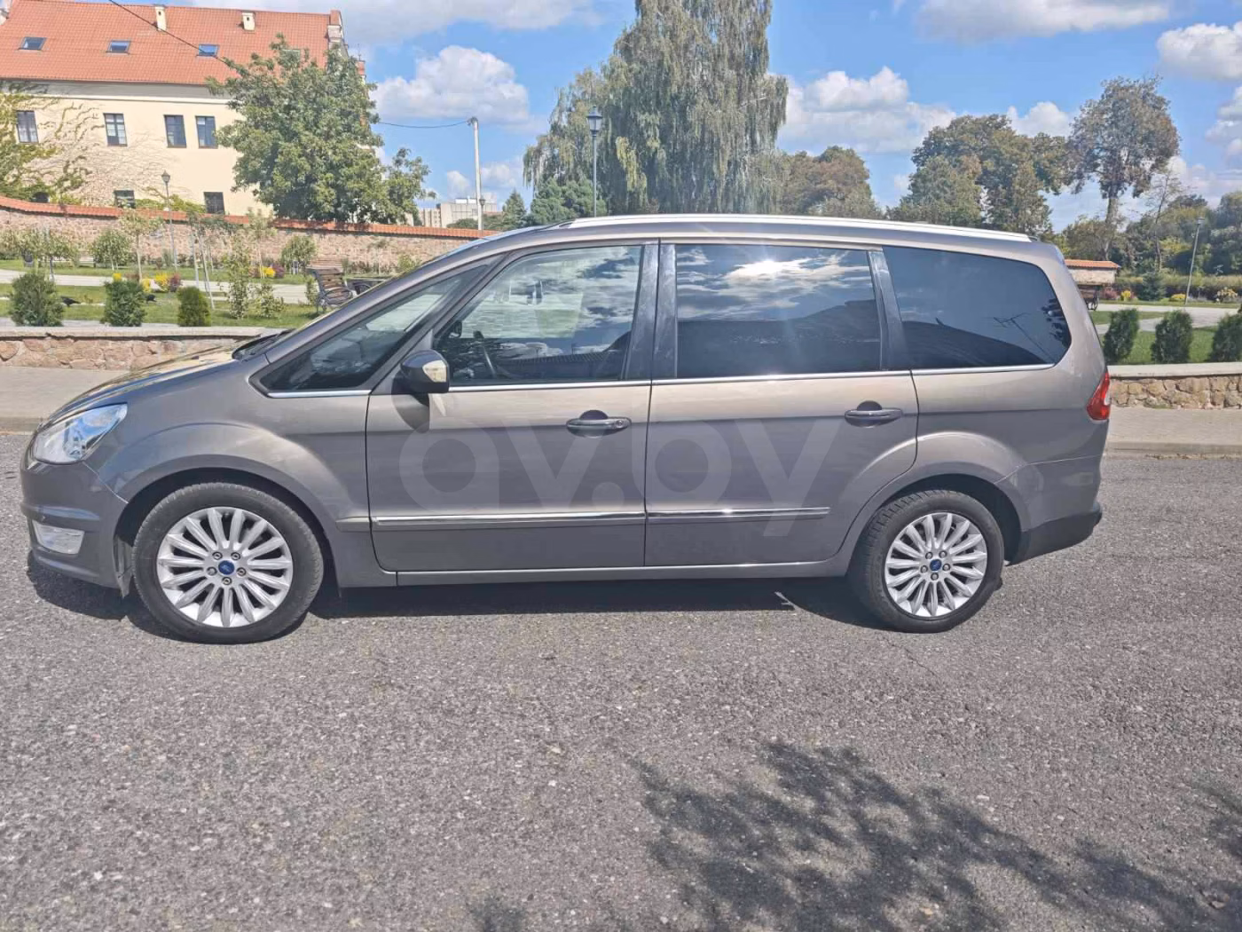 Ford Galaxy фото 4