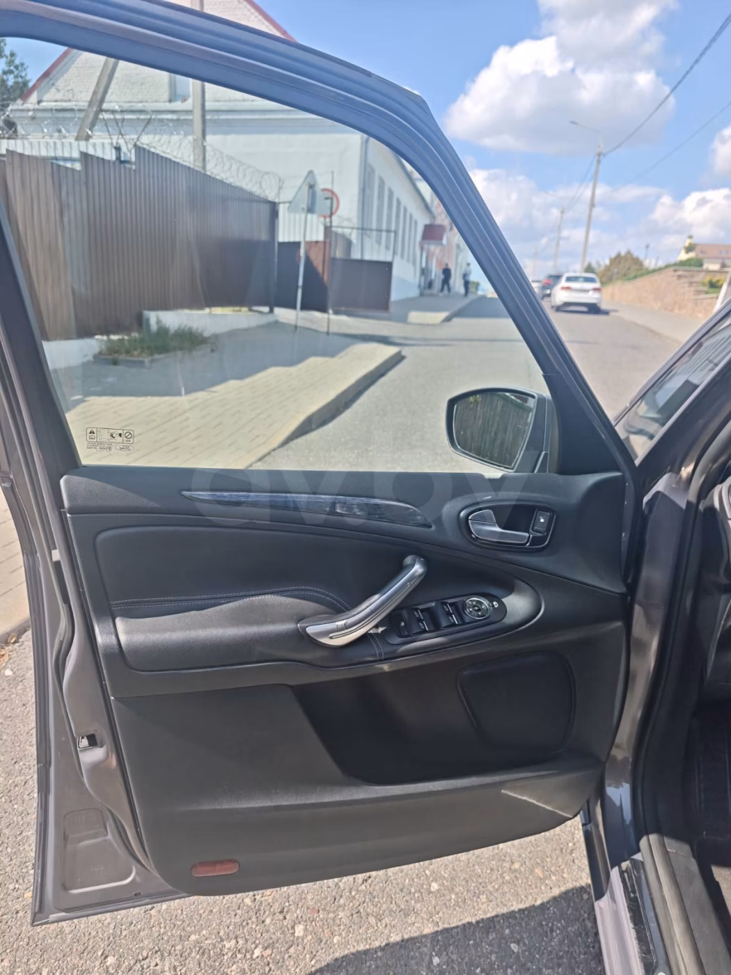 Ford Galaxy фото 21