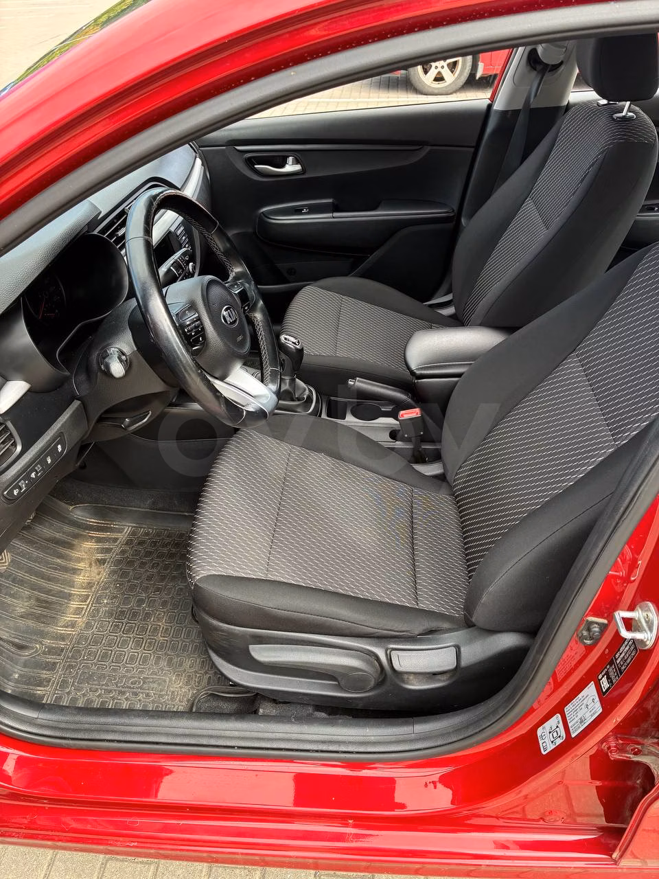 Kia Rio фото 10