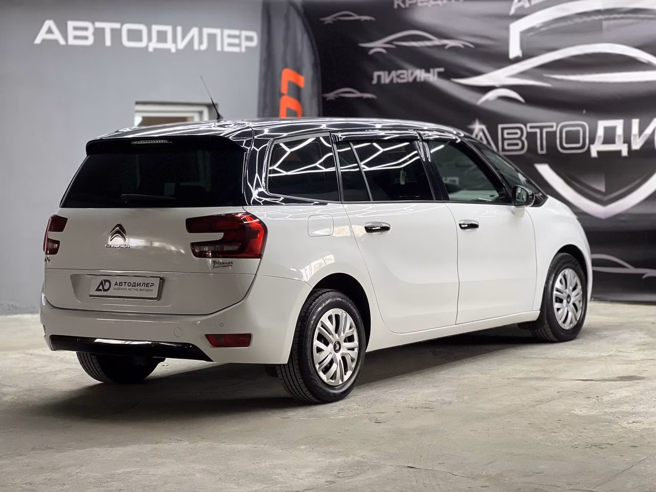 Citroen C4 Picasso фото 4