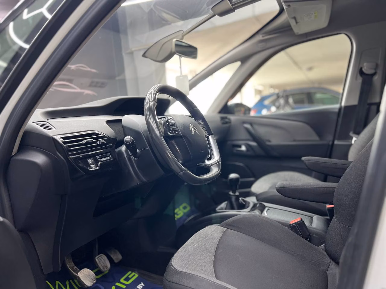 Citroen C4 Picasso фото 7