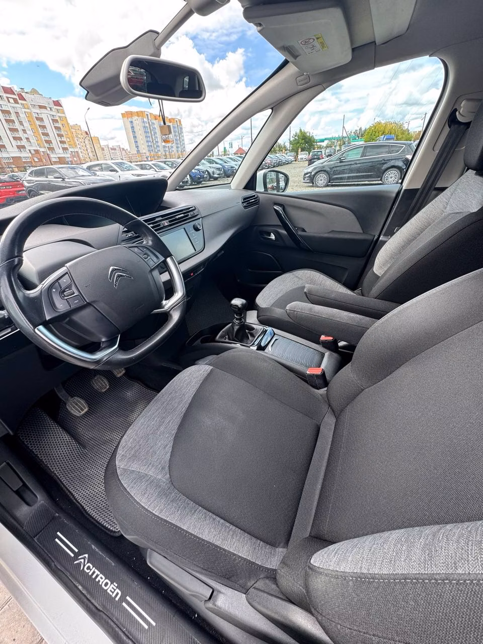 Citroen C4 Spacetourer фото 10