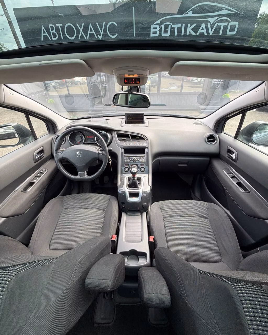 Peugeot 5008 фото 7