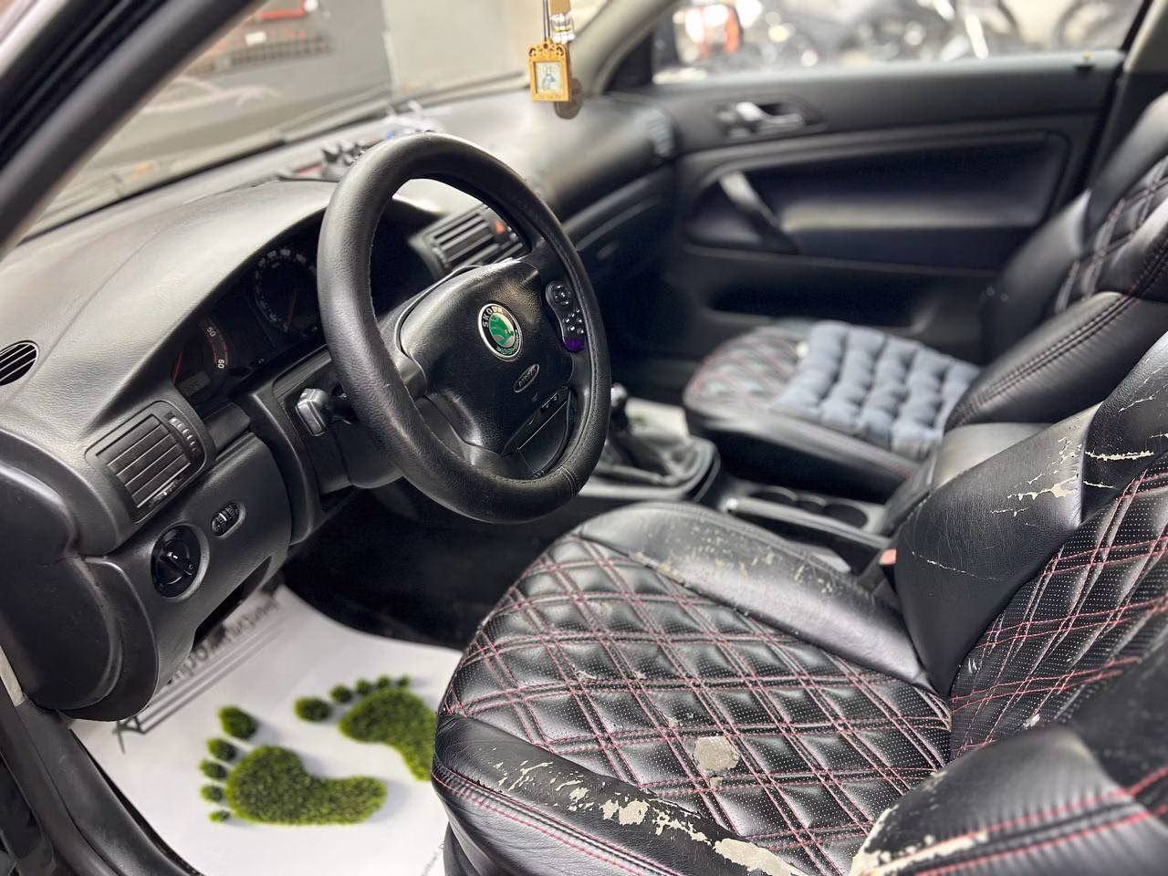 Skoda Superb фото 7