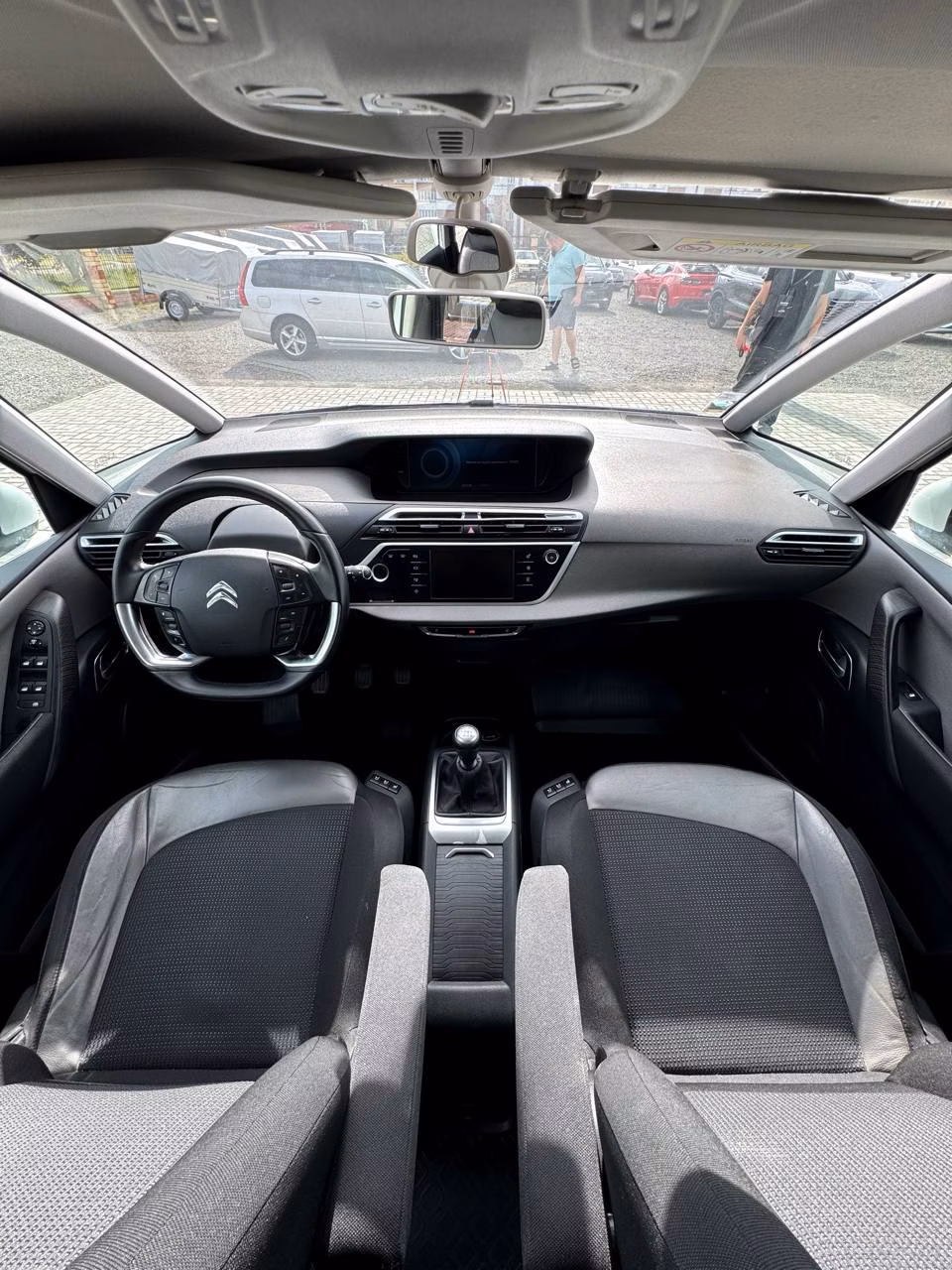 Citroen C4 Picasso фото 9