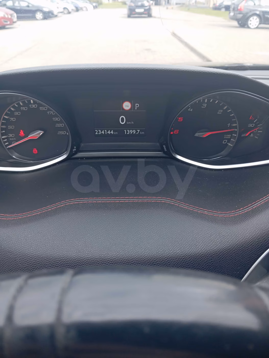 Peugeot 308 фото 6