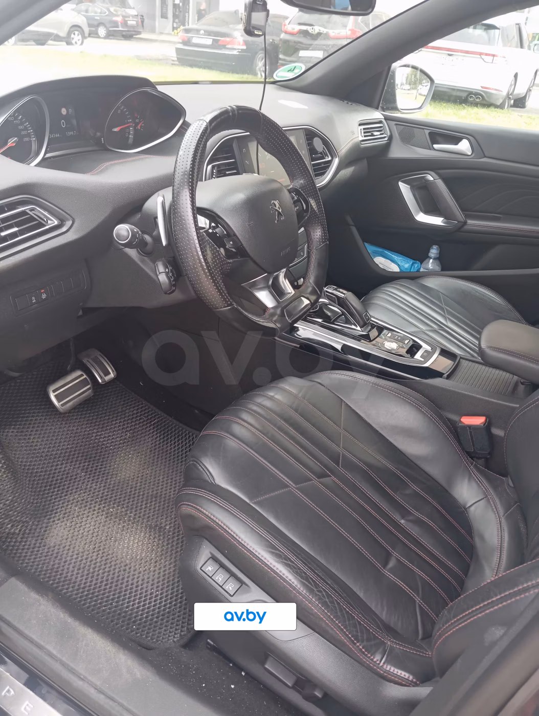 Peugeot 308 фото 7