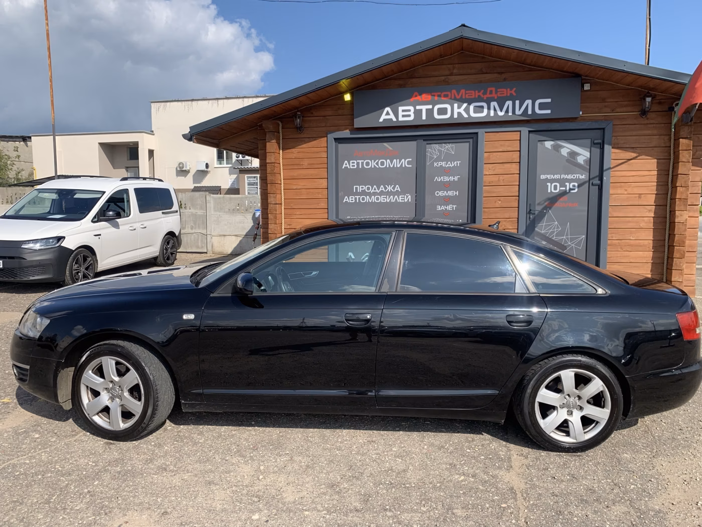 Audi A6 фото 2