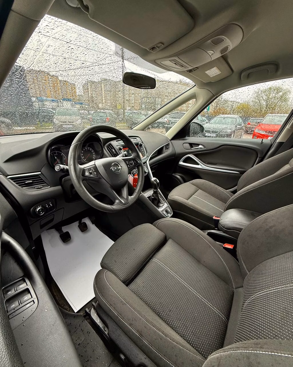 Opel Zafira фото 10