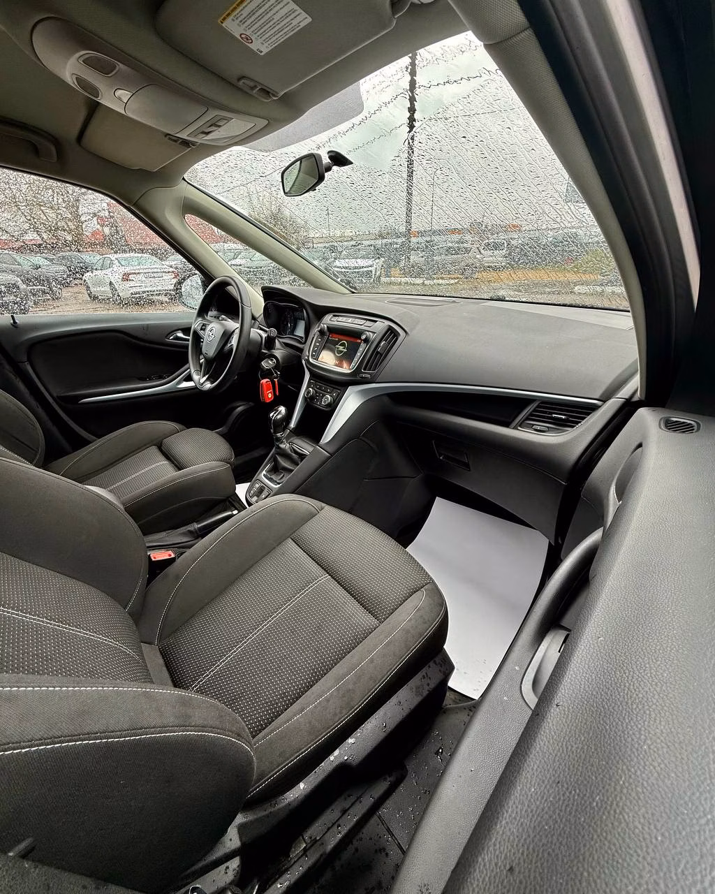 Opel Zafira фото 12