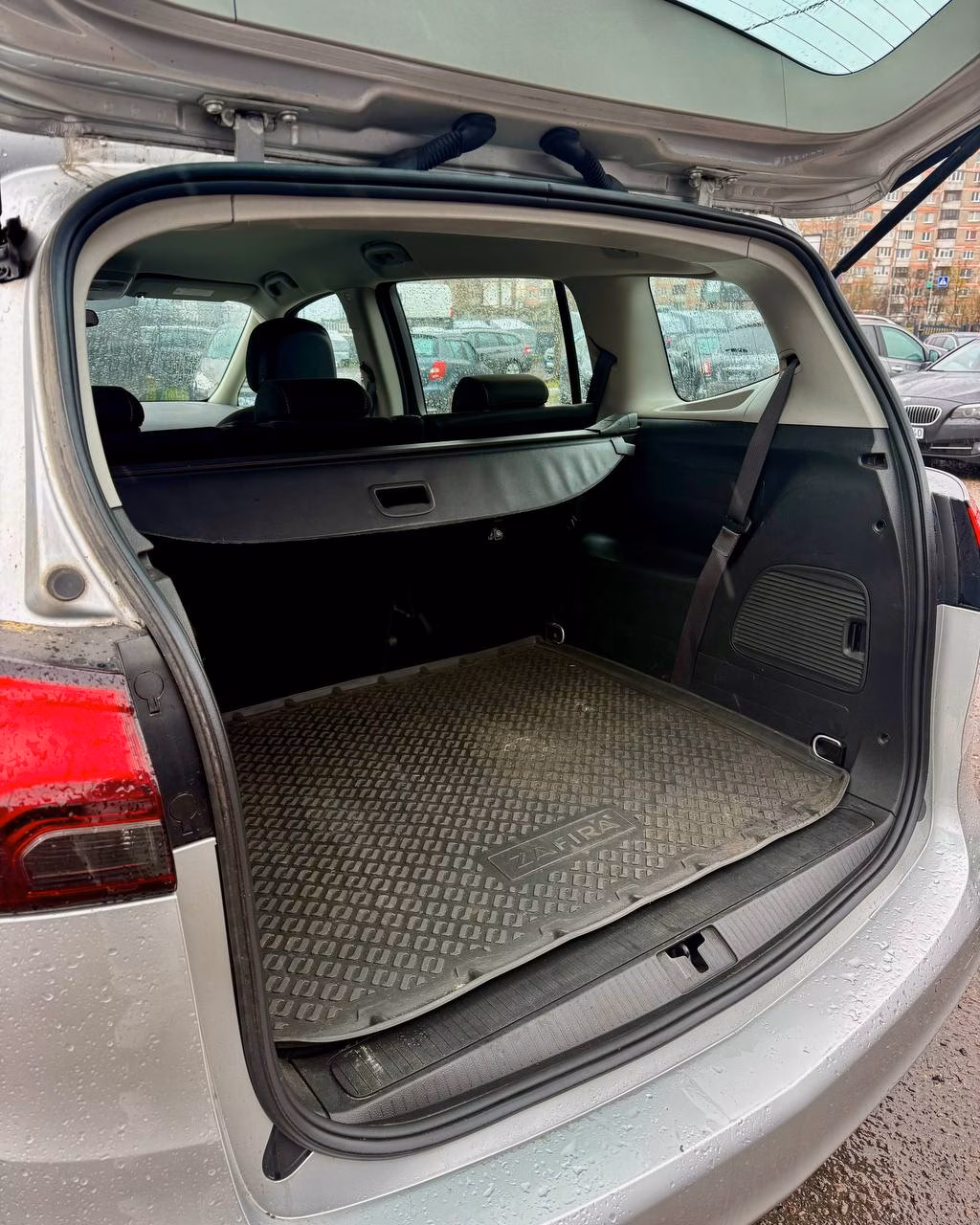 Opel Zafira фото 18