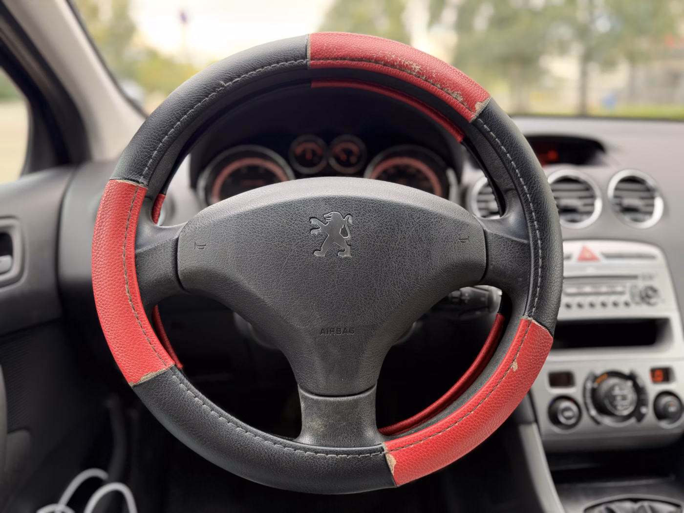 Peugeot 308 фото 8