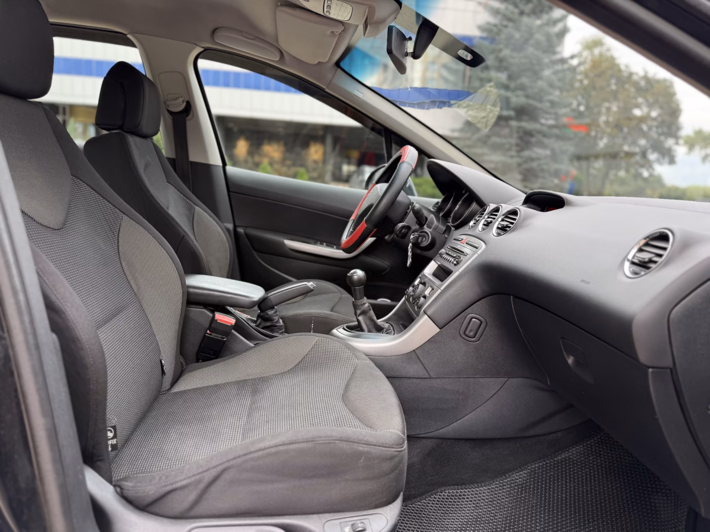 Peugeot 308 фото 17