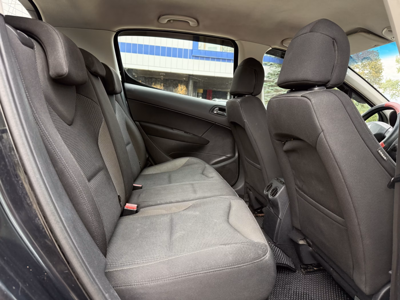 Peugeot 308 фото 16