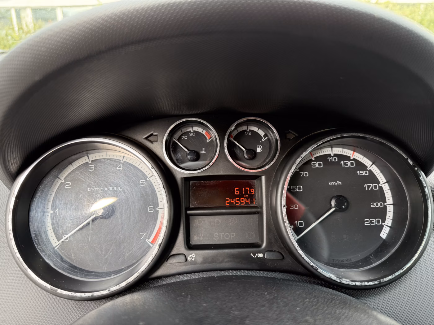 Peugeot 308 фото 9