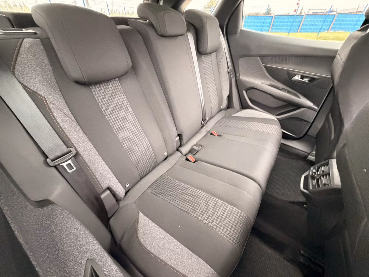 Peugeot 3008 фото 15