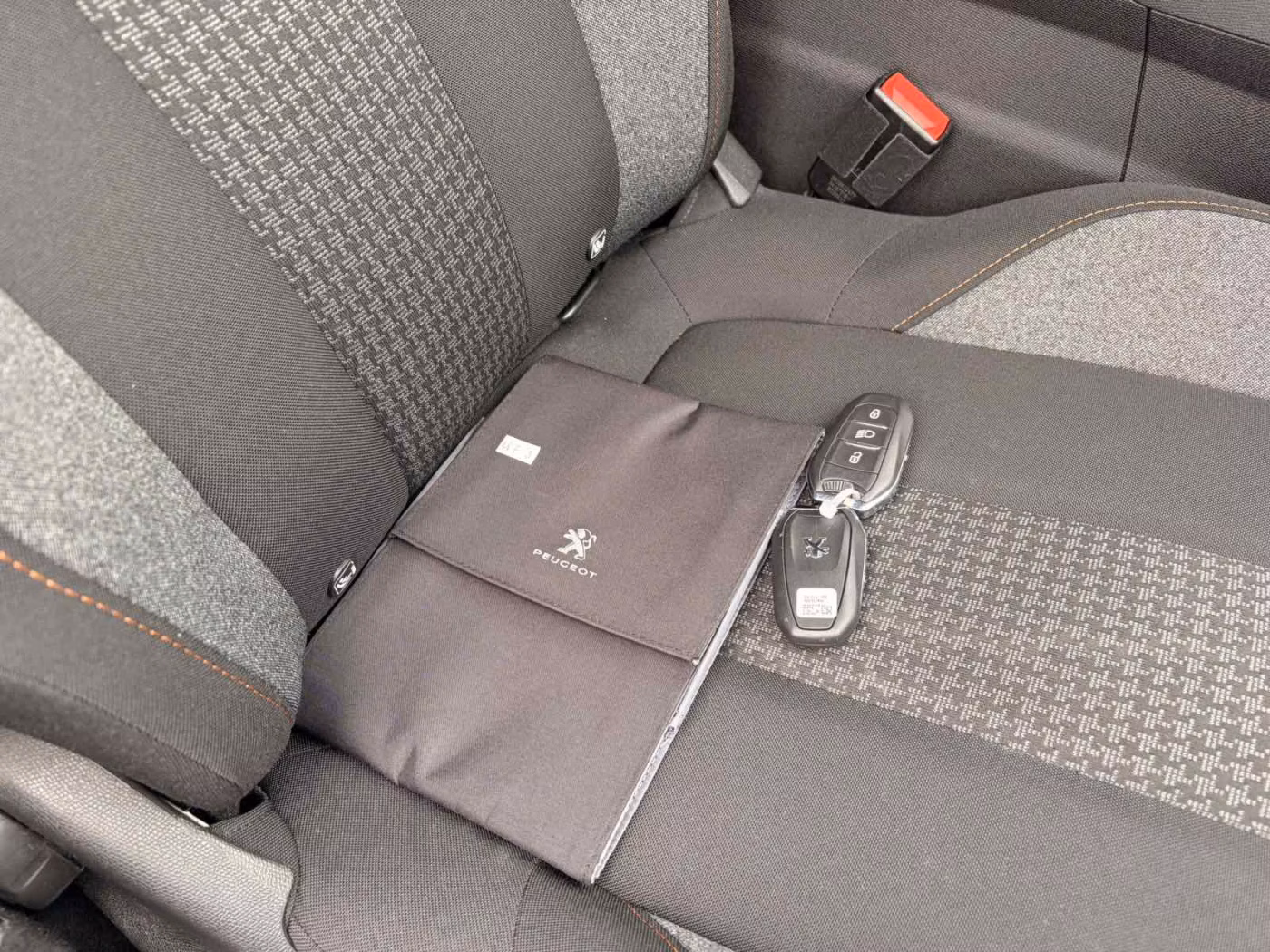 Peugeot 3008 фото 16