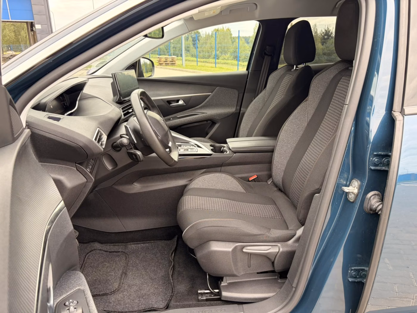 Peugeot 3008 фото 10