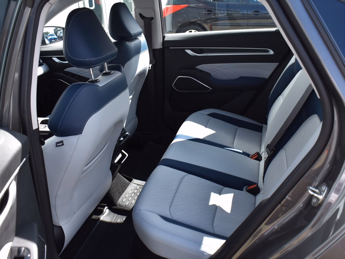 Geely Emgrand фото 12