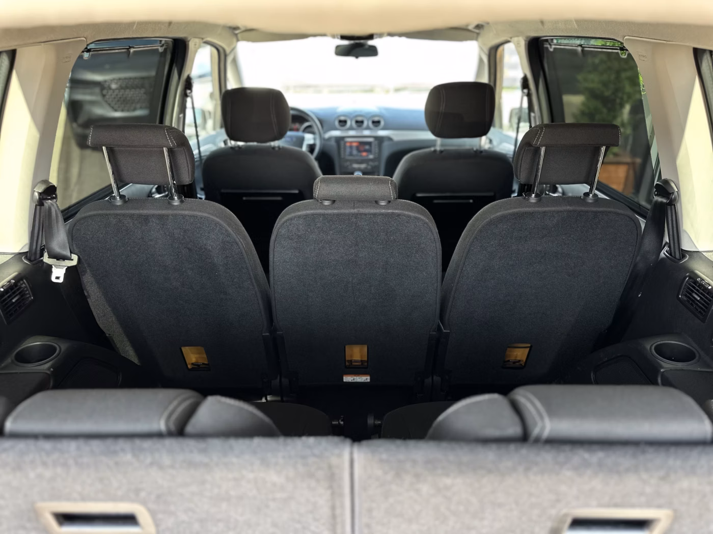 Ford Galaxy фото 23