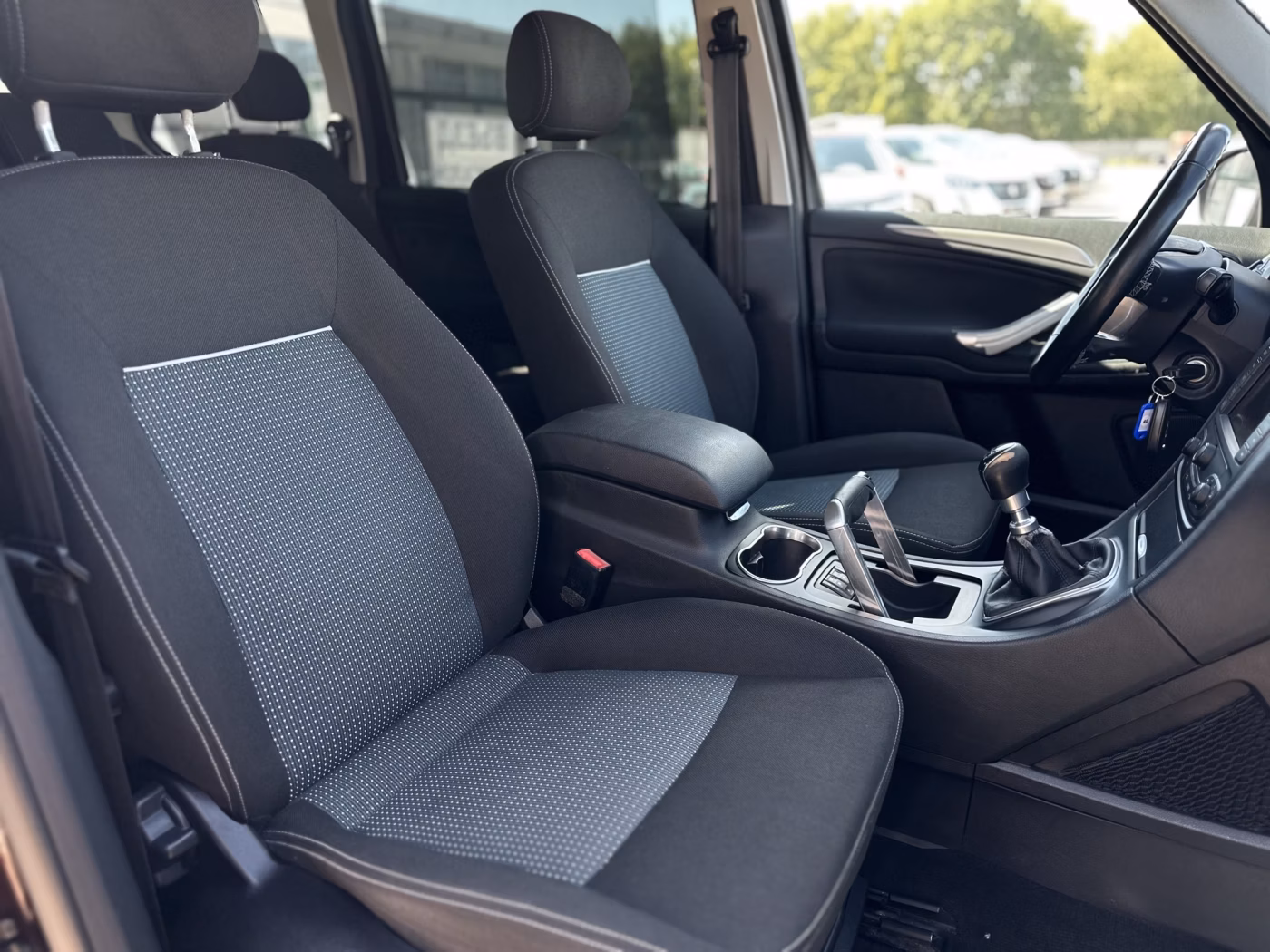 Ford Galaxy фото 14