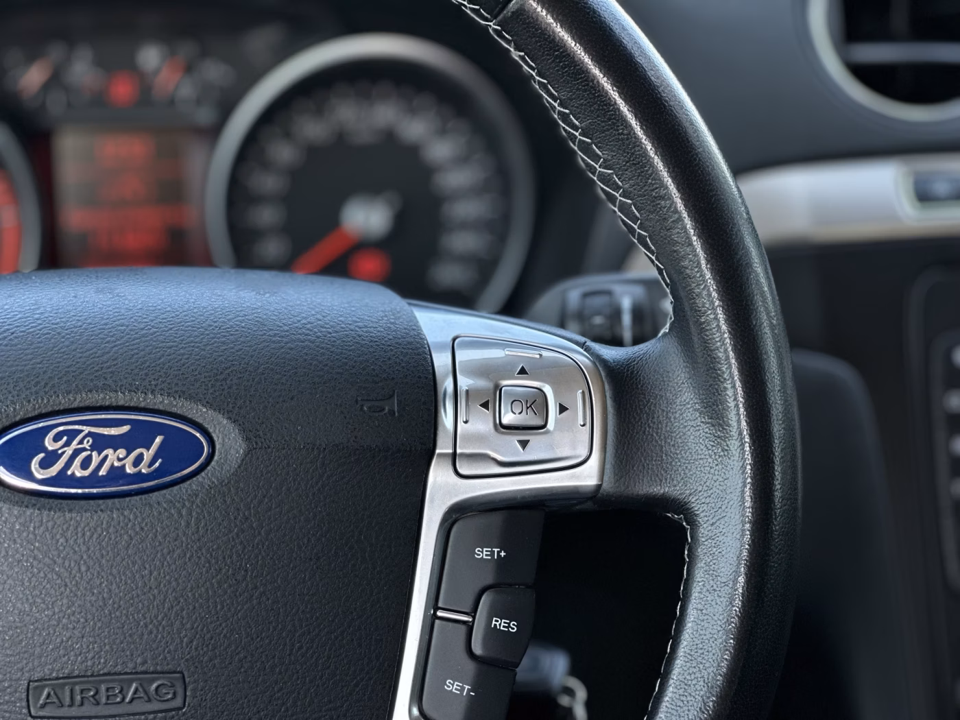 Ford Galaxy фото 18