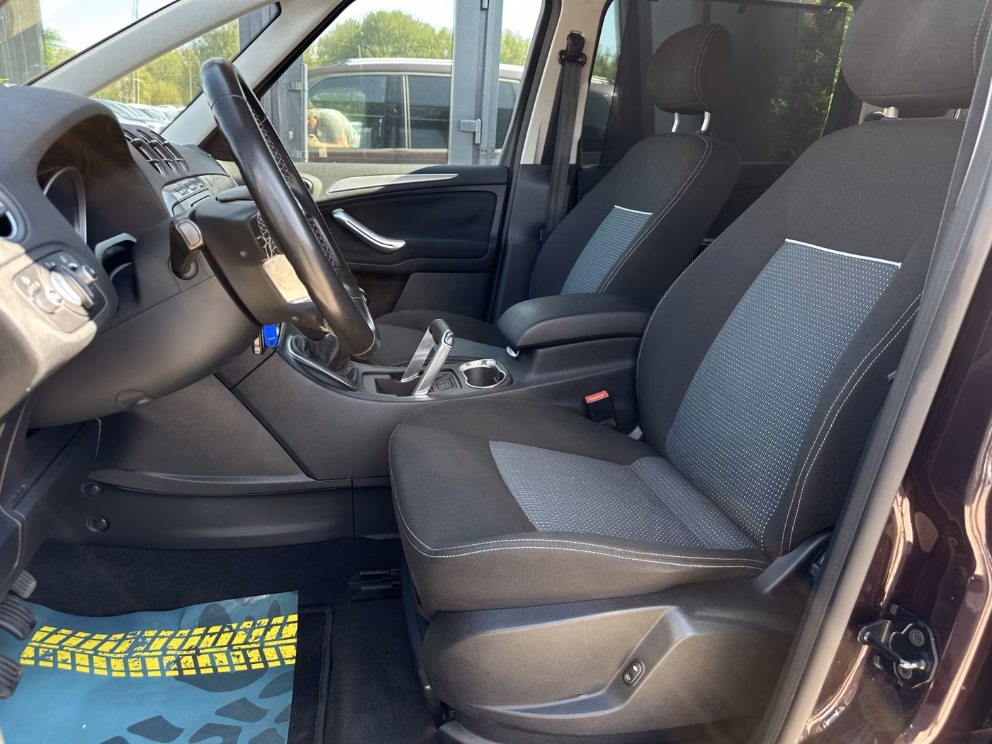 Ford Galaxy фото 10