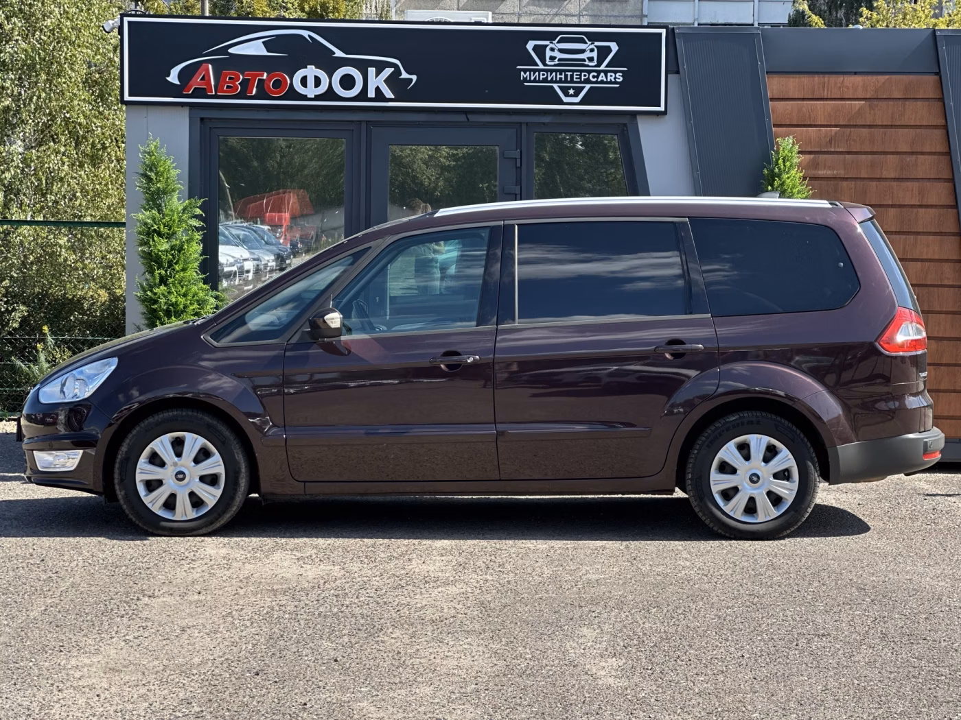 Ford Galaxy фото 6