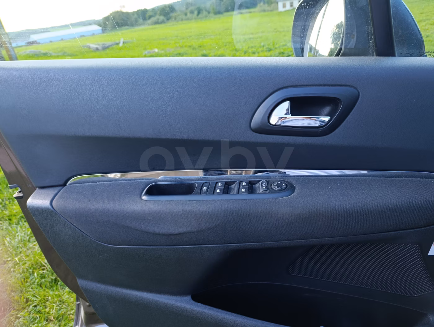 Peugeot 5008 фото 4
